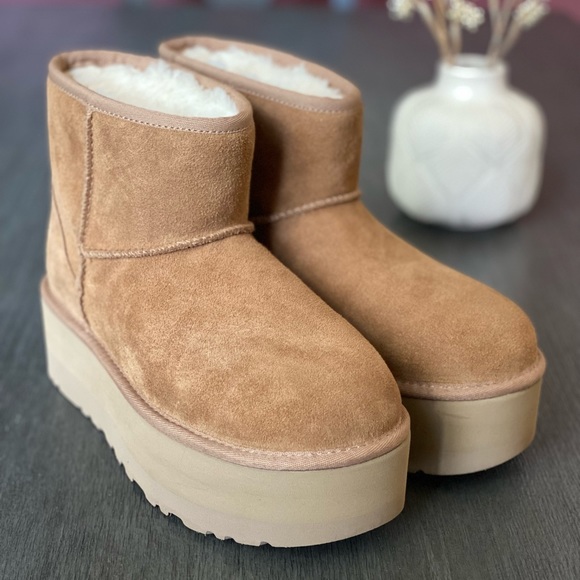 Brand New Women’s UGG Classic Mini Platform - Picture 1 of 5
